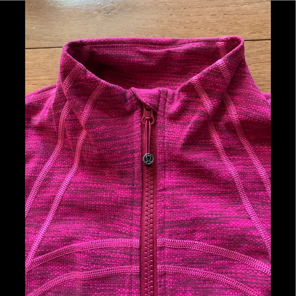 🌺Lululemon Define Jacket-Jacquard Berry Rumble🌺 - Picture 8 of 16